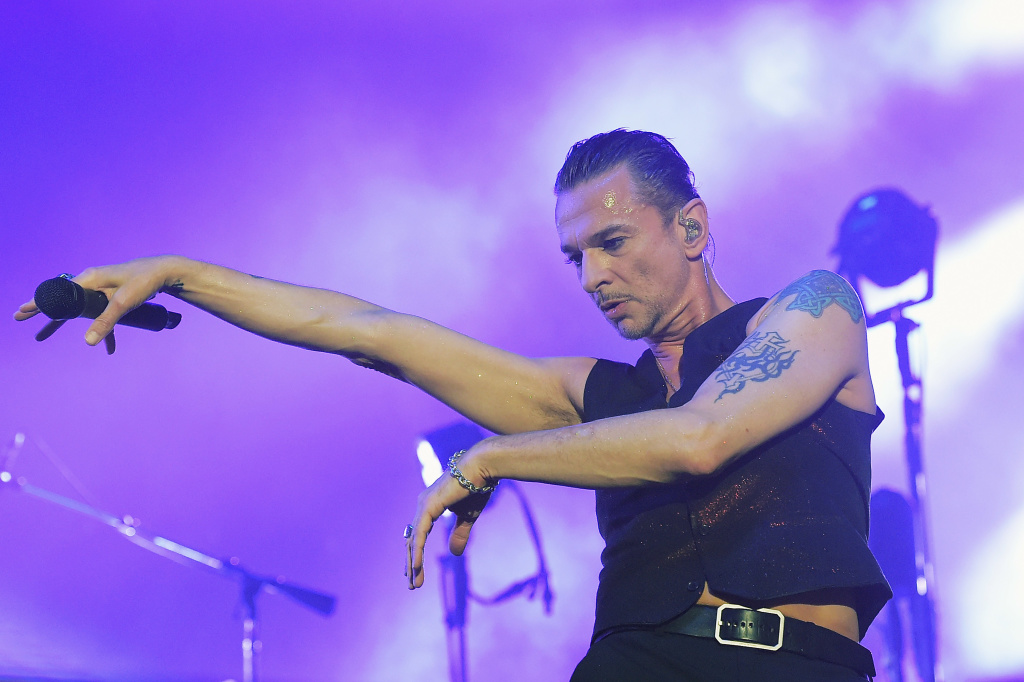 Singer Dave Gahan of Depeche Mode performs at American Airlines Arena on September 15, 2017 in Miami, Florida.