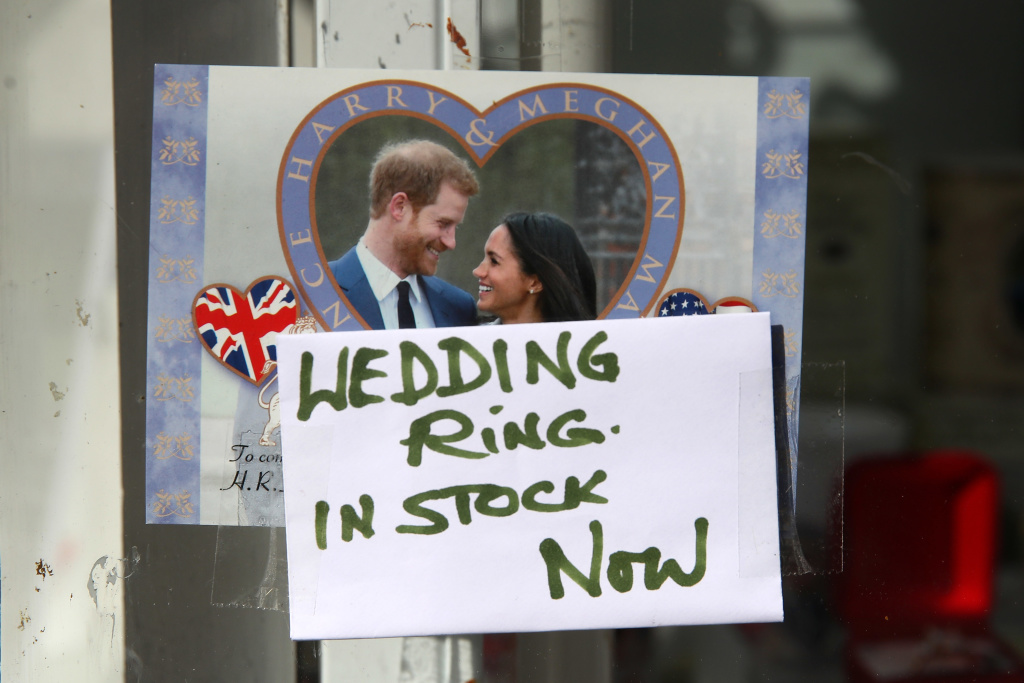 A shop sells memorabilia ahead of the dress rehearsal for the wedding of Prince Harry and Meghan Markle on May 17, 2018 in Windsor, England.